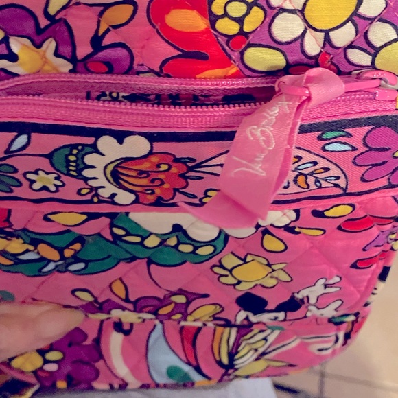 Vera Bradley Just Mousing Around Quilted Crossbody - Picture 14 of 15